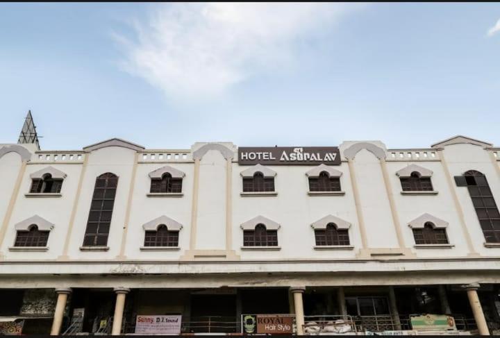 Hotel Asopalav Ambaji Luaran gambar